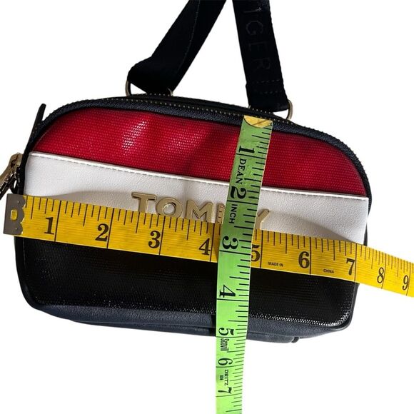 TOMMY HILFIGER Convertible Belt Bag Crossbody Bag Red White Blue NEW NWT - Picture 5 of 11